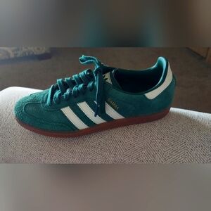 Mens 8 Adidas Samba Green Sneakers NIB